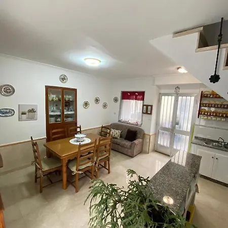 בית נופש Casa Abuela Rosa En El Centro De Cambados_5p קמבדוס